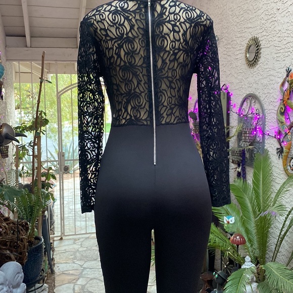 🖤🖤BLACK CAT SUIT W/LACE SLEEVES🖤🖤 - Picture 2 of 8